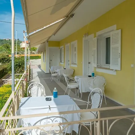 Sophia Elena Apartment *