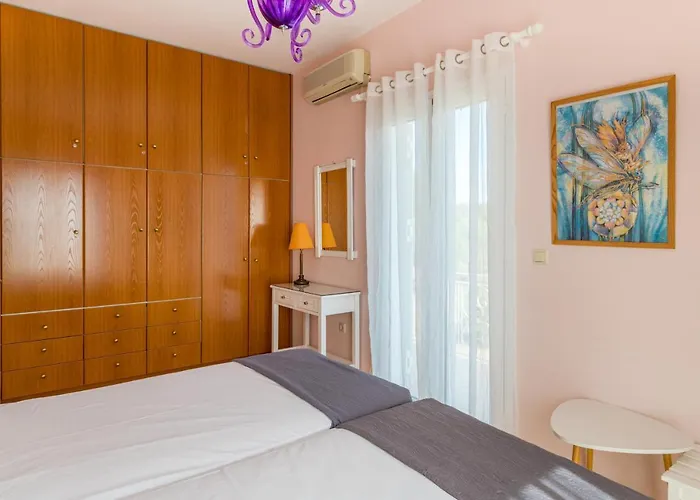 Apartment Sophia Elena *